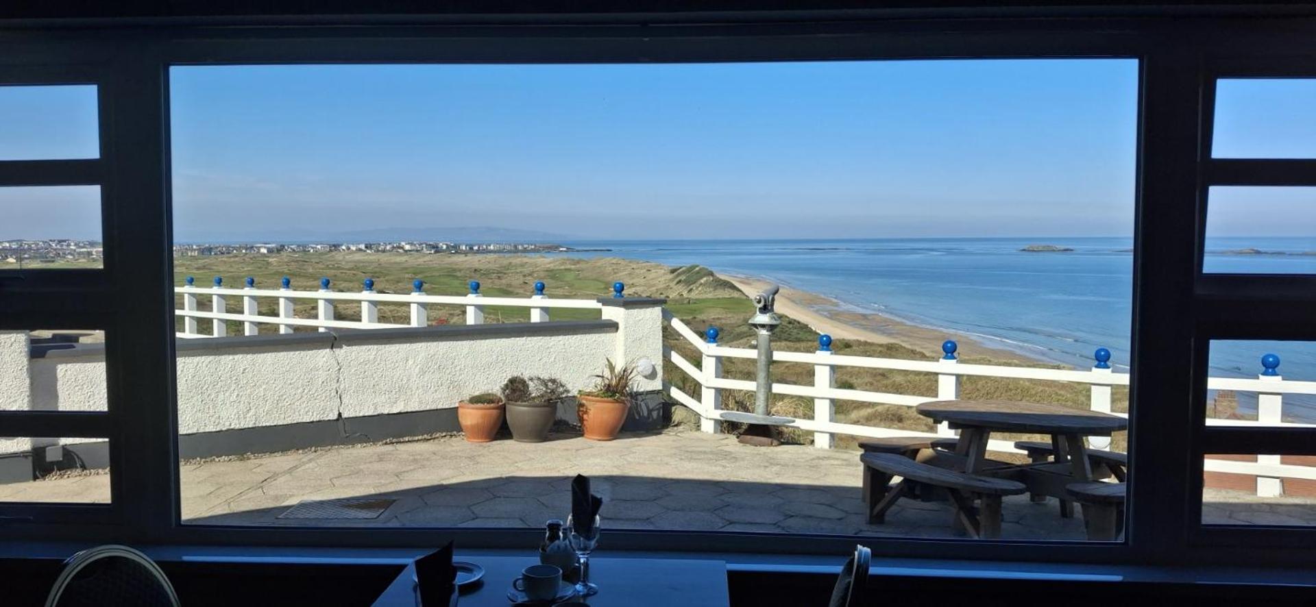 Royal Court Hotel Portrush Extérieur photo