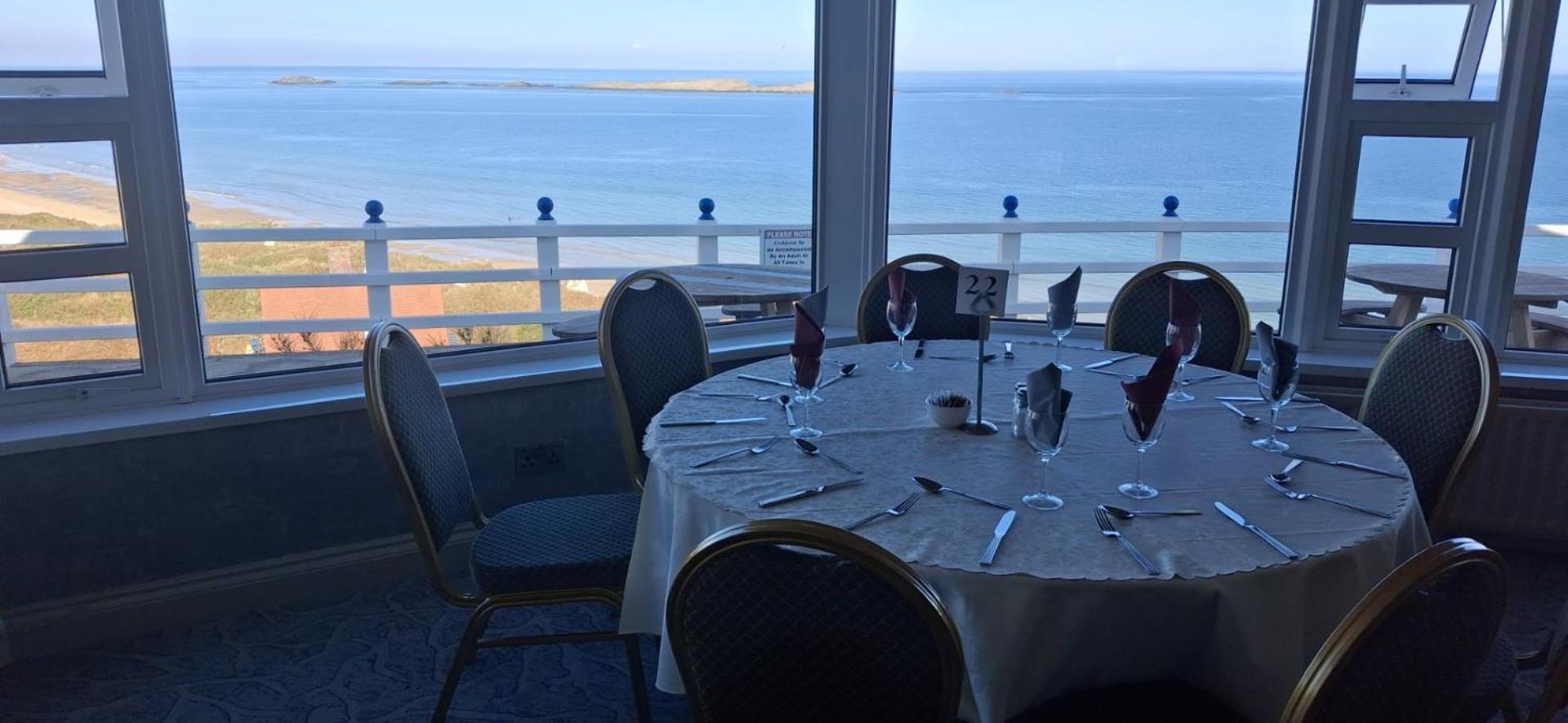 Royal Court Hotel Portrush Extérieur photo