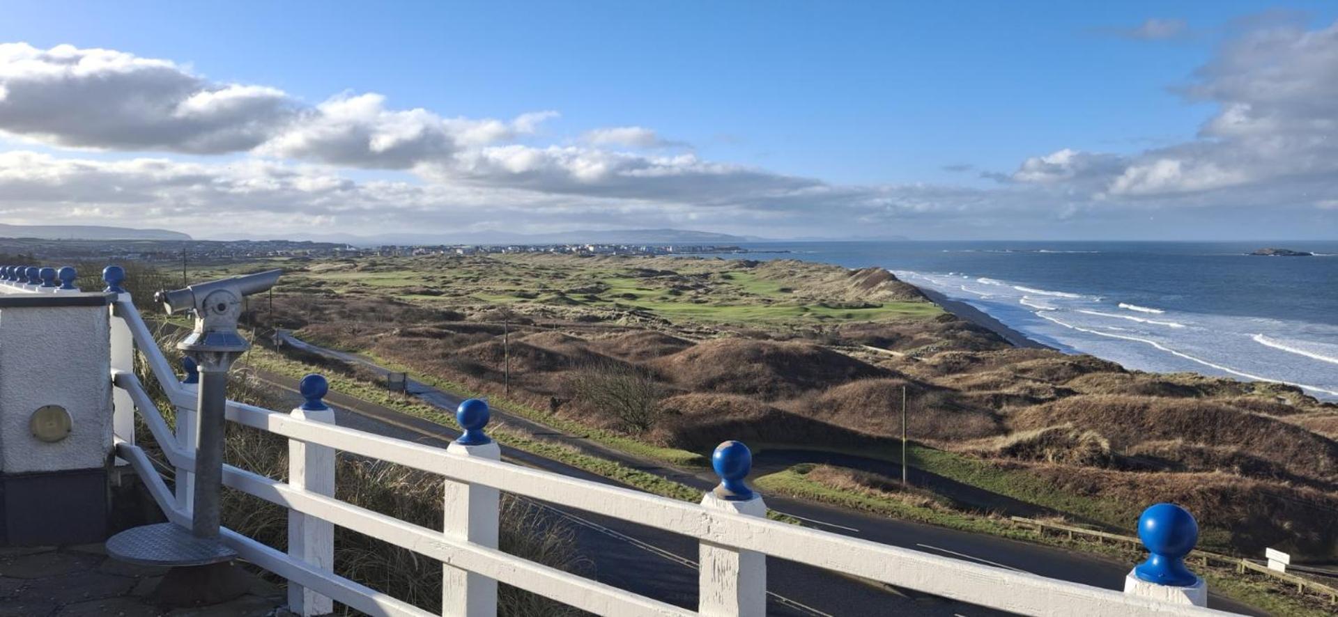 Royal Court Hotel Portrush Extérieur photo