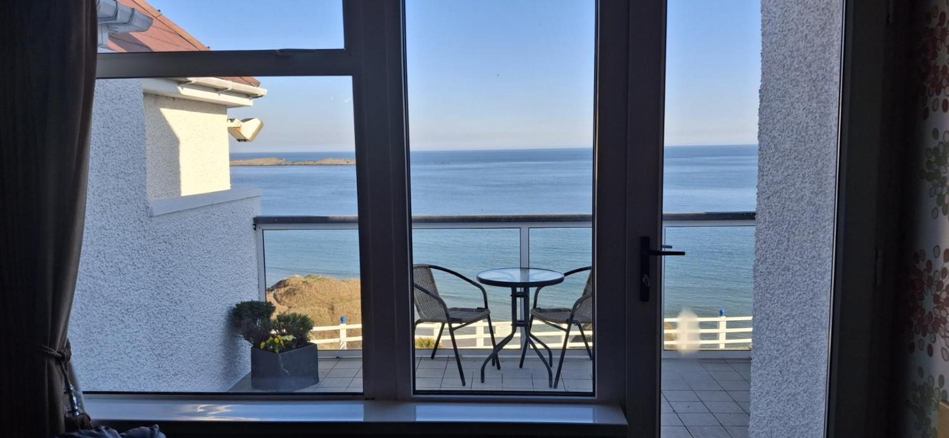 Royal Court Hotel Portrush Extérieur photo