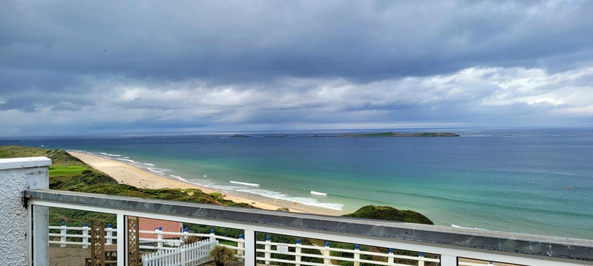 Royal Court Hotel Portrush Extérieur photo